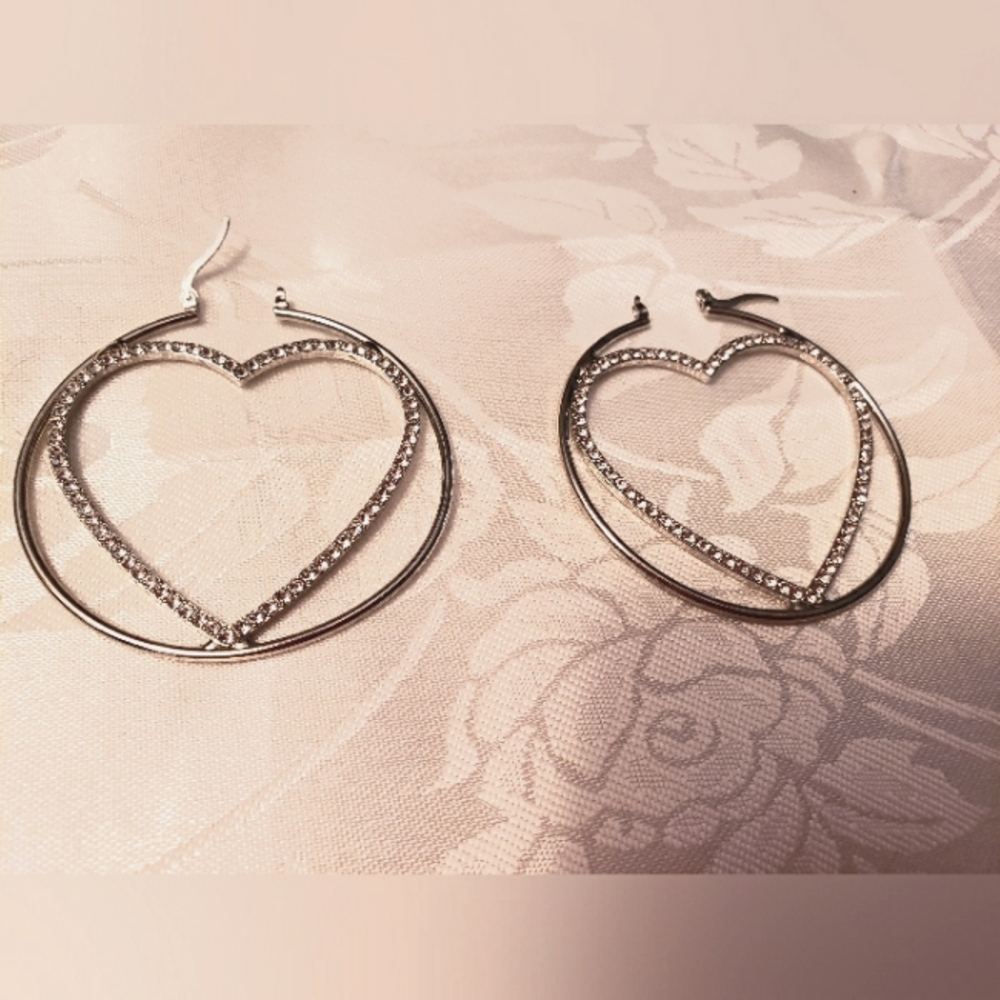 Hoop  Earrings, Silver w Rhinestone Heart, NWOT